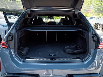 Car image 34