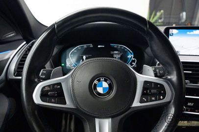 Car image 33