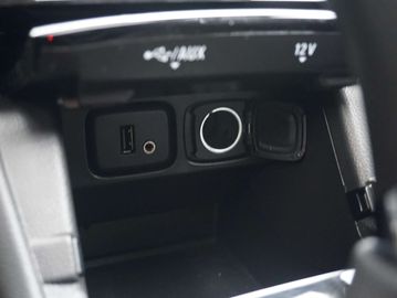 Car image 36