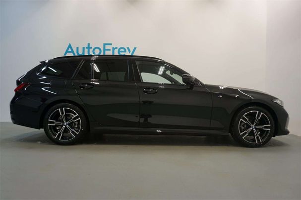 BMW 320d Touring xDrive 140 kW image number 2