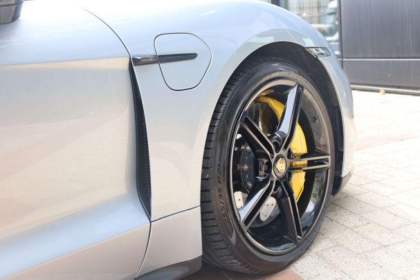 Porsche Taycan Turbo S 560 kW image number 31