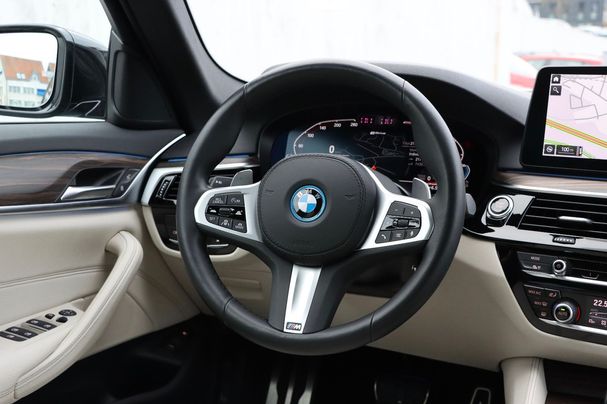 BMW 530 Touring xDrive 215 kW image number 27