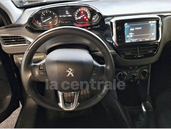 Peugeot 208 PureTech 82 Signature 61 kW image number 11