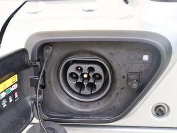 Car image 37