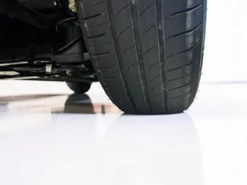 Car image 31
