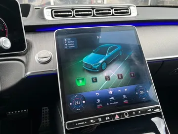 Car image 25