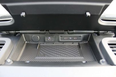 Car image 41