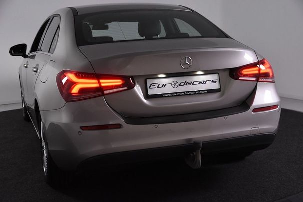 Mercedes-Benz A 200 120 kW image number 35