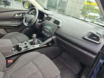 Car image 33