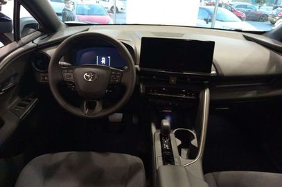 Car image 14