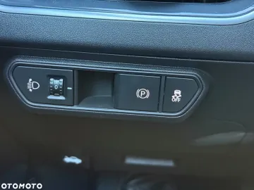 Car image 39