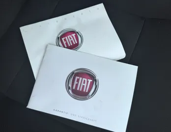 Car image 28
