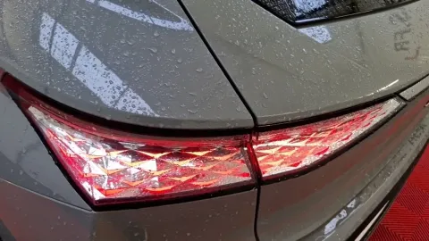 Car image 31