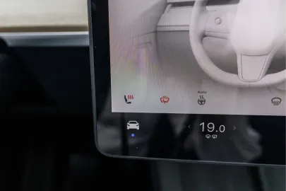 Car image 38