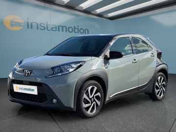 Car image 1