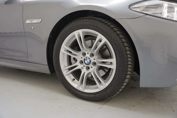 BMW 520i Touring 135 kW image number 30