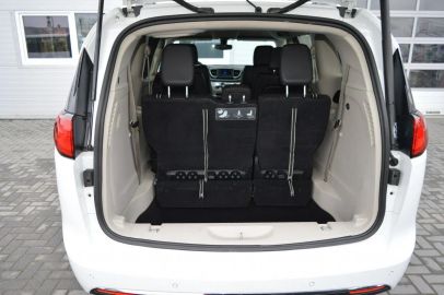 Car image 36