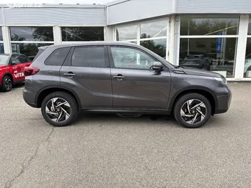 Car image 3