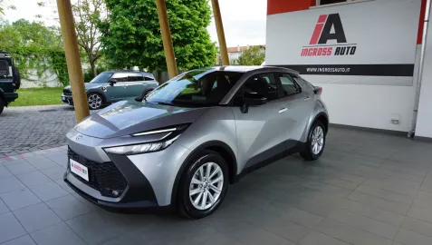 Car image 1