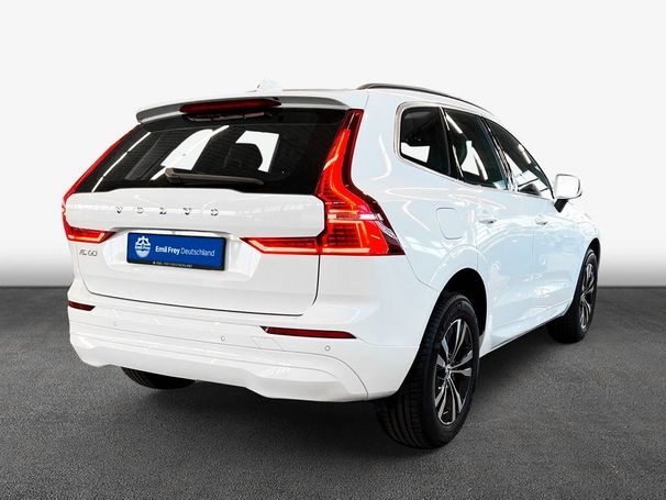 Volvo XC60 B4 Momentum 145 kW image number 4