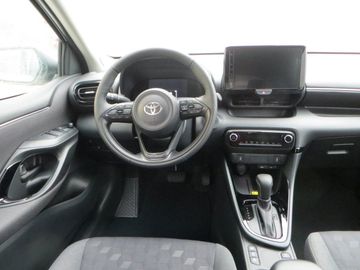 Car image 13