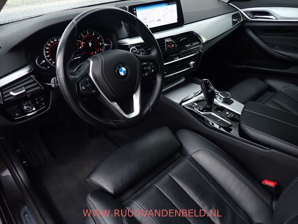 BMW 520i Touring 135 kW image number 9