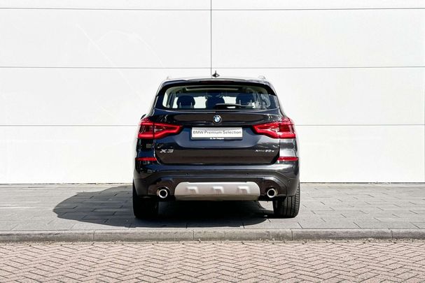 BMW X3 xDrive30e 215 kW image number 6