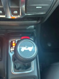 Car image 47