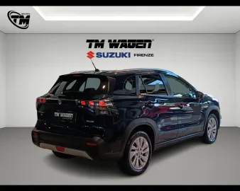 Car image 4