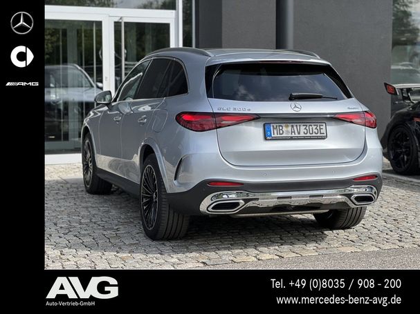 Mercedes-Benz GLC 300 e AMG 230 kW image number 5