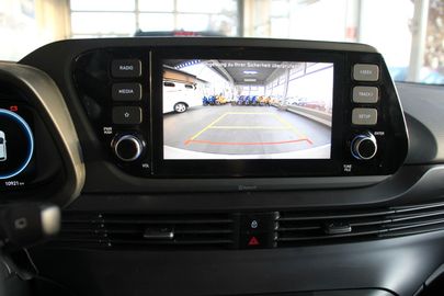 Car image 27