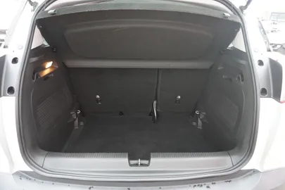 Car image 35