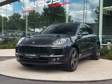 Car image 27