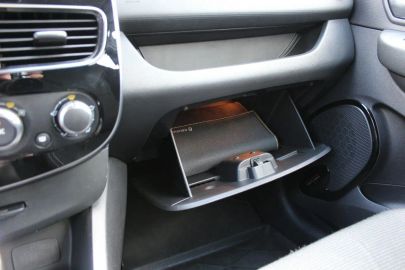 Car image 22