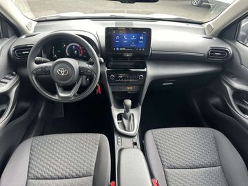 Car image 10