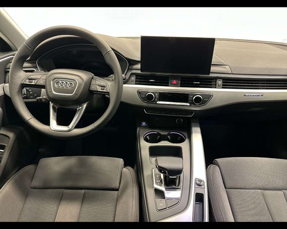 Audi A4 40 TDI quattro S tronic S-line Avant 150 kW image number 4