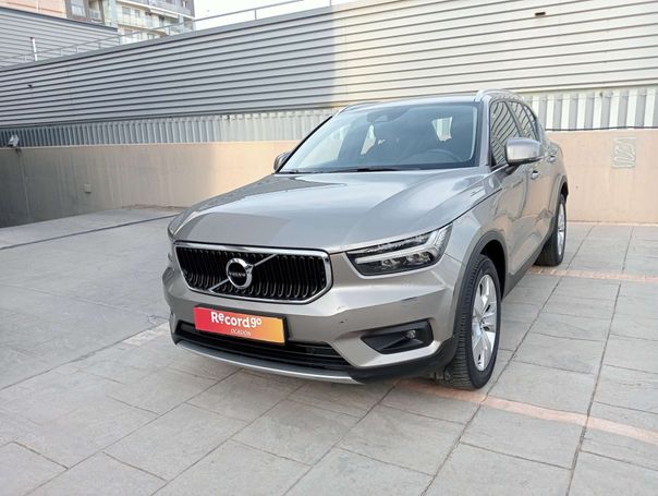 Volvo XC40 B4 Momentum Pro AWD 145 kW image number 1