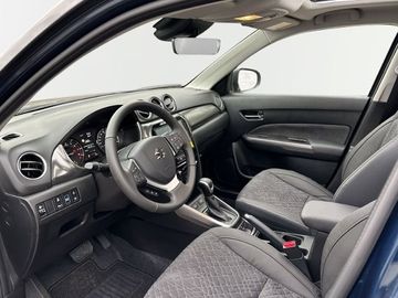 Car image 10