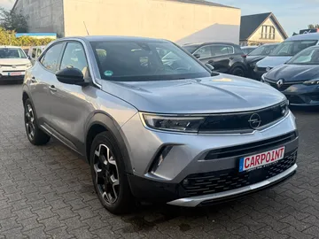 Car image 2