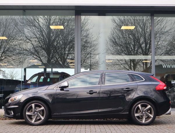 Volvo V40 T3 110 kW image number 6