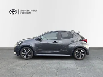 Car image 5