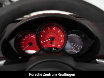 Car image 33