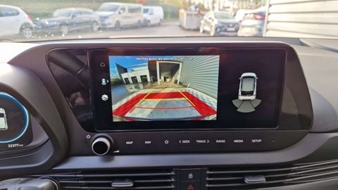 Car image 21