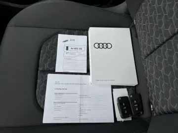 Car image 34