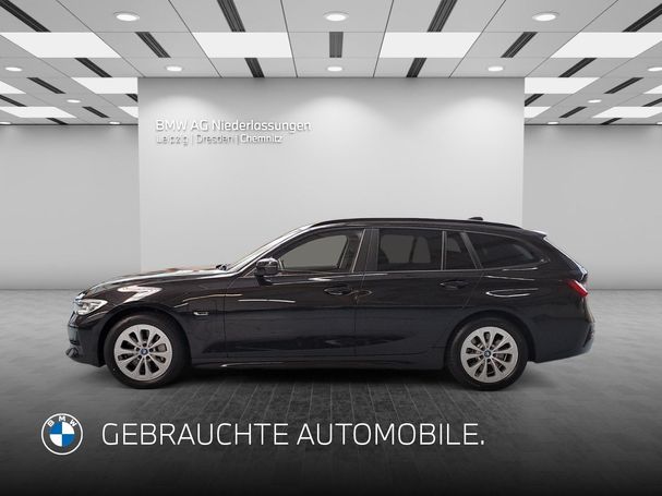 BMW 330e Touring xDrive 215 kW image number 4