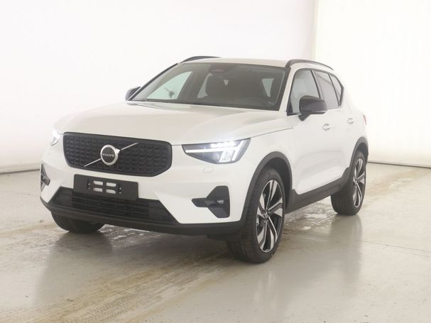 Volvo XC40 B4 Ultra Dark 145 kW image number 1