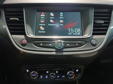 Car image 15