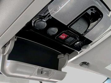 Car image 27