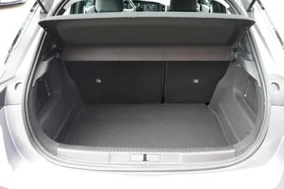 Car image 33