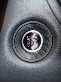 Car image 32